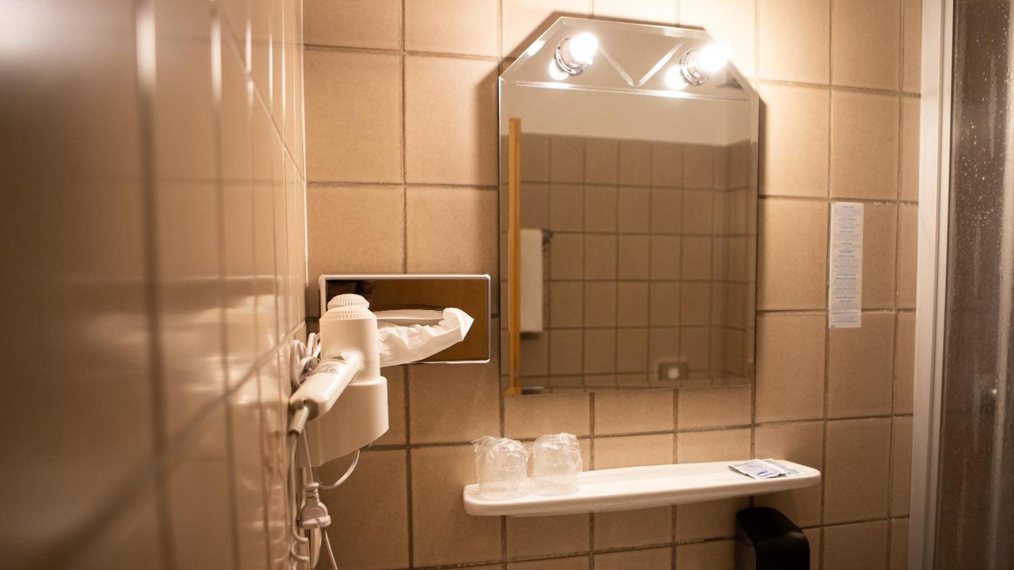 Garni Hotel Hof Zum 阿豪斯 外观 照片