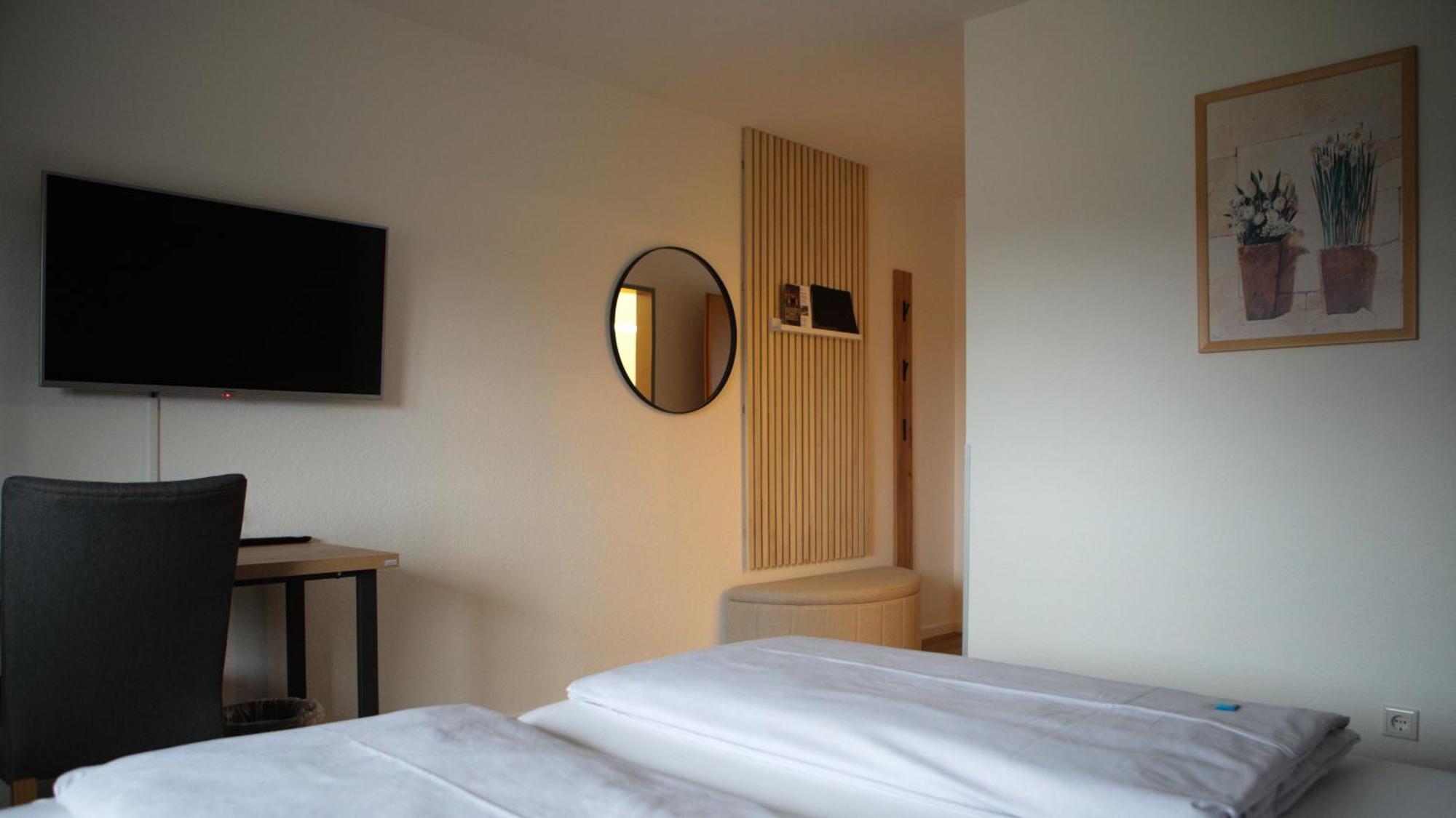Garni Hotel Hof Zum 阿豪斯 外观 照片