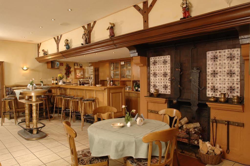 Garni Hotel Hof Zum 阿豪斯 外观 照片
