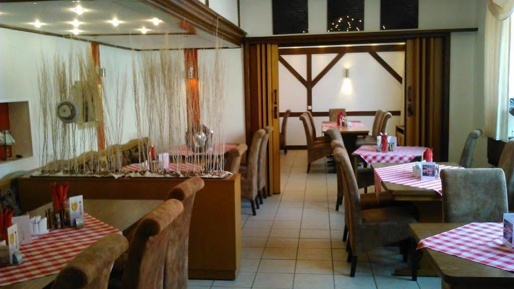 Garni Hotel Hof Zum 阿豪斯 外观 照片